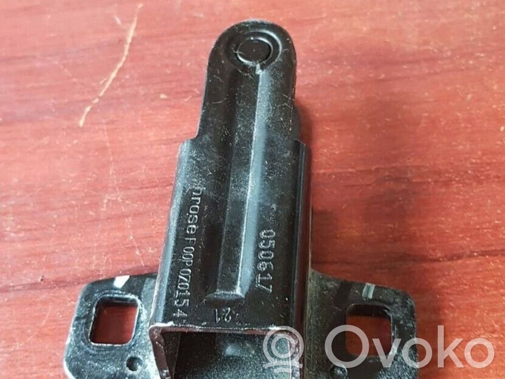 BMW X5 E53 Tailgate lock loop/hook striker 
