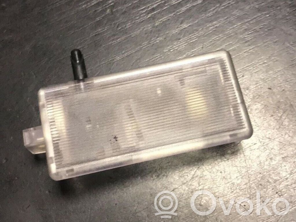 Glove box light   6962045