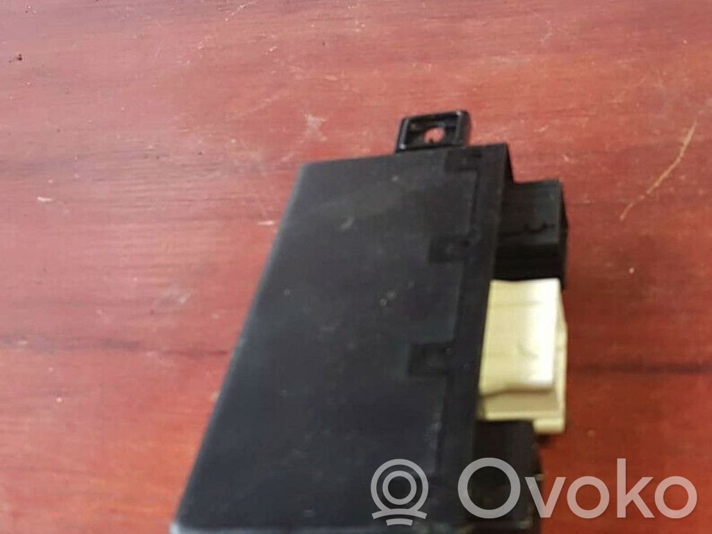 BMW 7 E38 Door control unit/module 