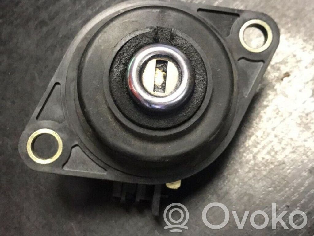 BMW 7 E38 Tailgate/trunk/boot lock/catch/latch 