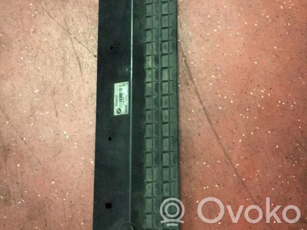 BMW 7 E65 E66 Radiator trim 