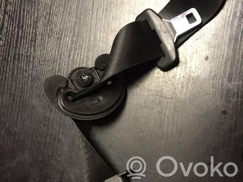 Front seatbelt   34073017