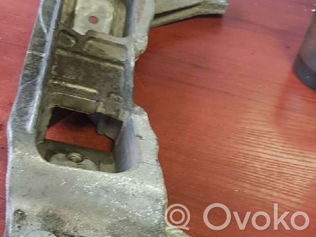 BMW 5 E60 E61 EGR valve cooler bracket 
