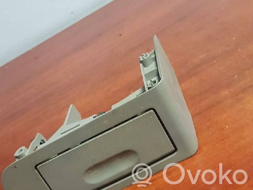 BMW 5 E60 E61 Pelnutrauks 