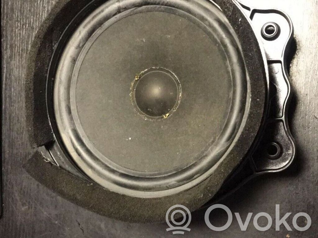 BMW 3 E46 Front door speaker 