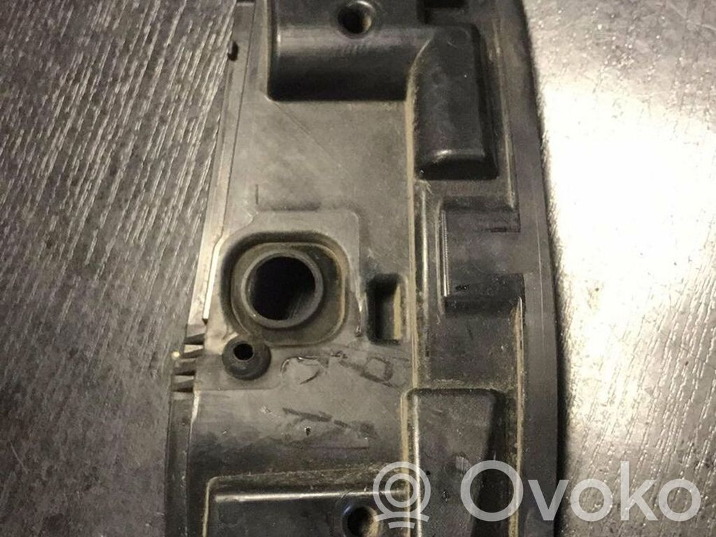BMW 1 E81 E87 Other engine bay part 