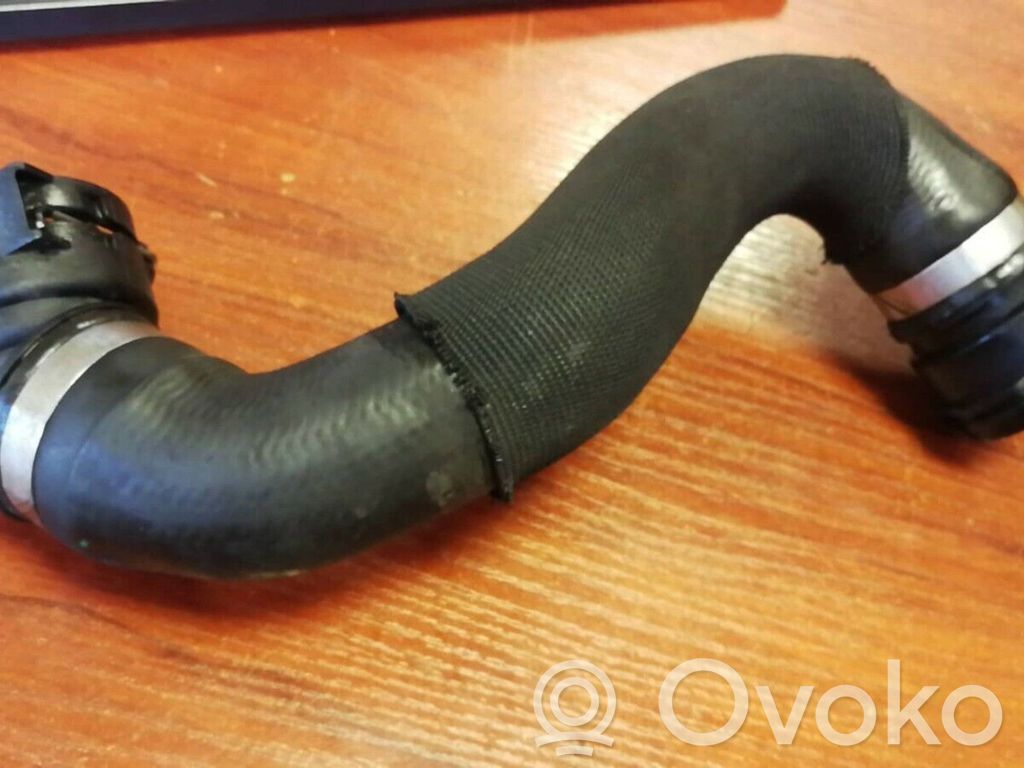 BMW 1 E81 E87 Engine coolant pipe/hose 