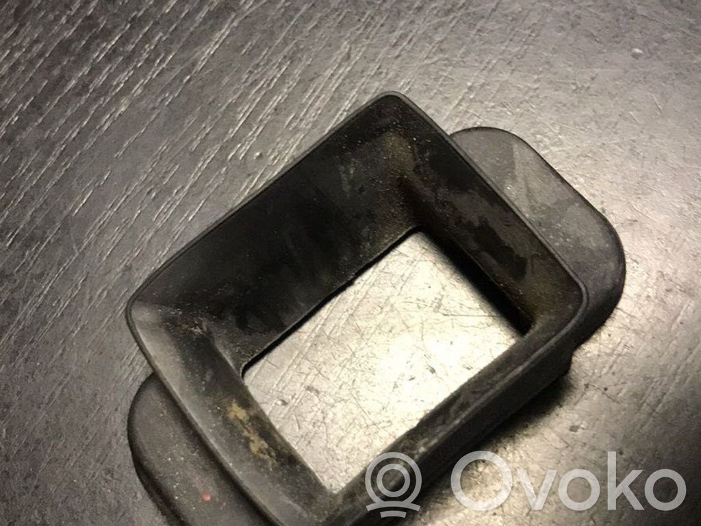 BMW 5 E39 Muu takaoven verhoiluelementti 