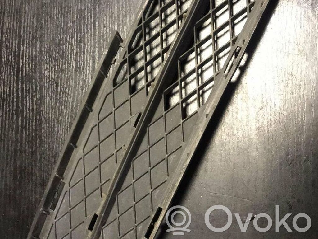 BMW 3 E90 E91 Front bumper lower grill 