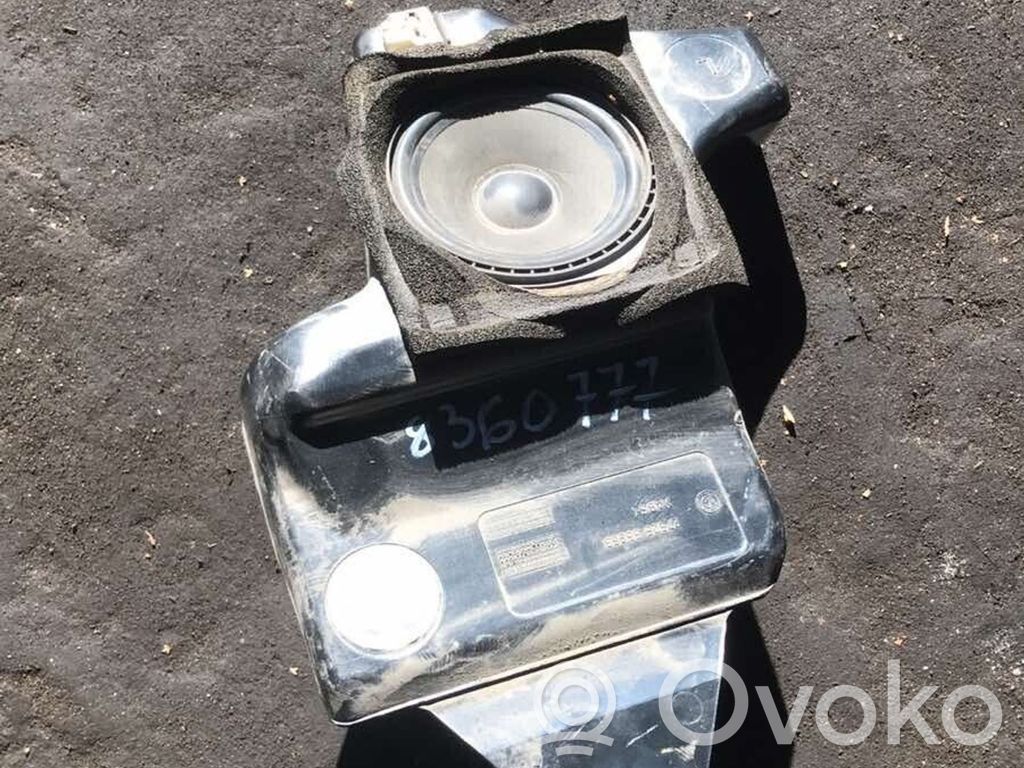 BMW 5 E39 Altavoz subwoofer 