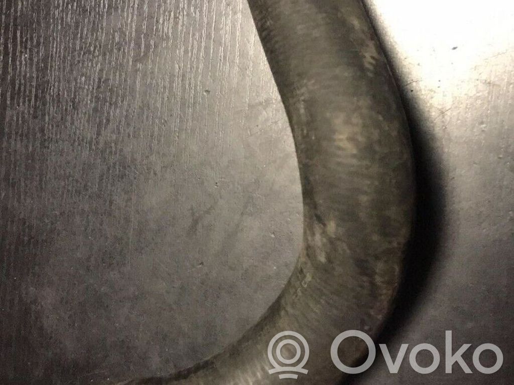 BMW 5 E34 Engine coolant pipe/hose 