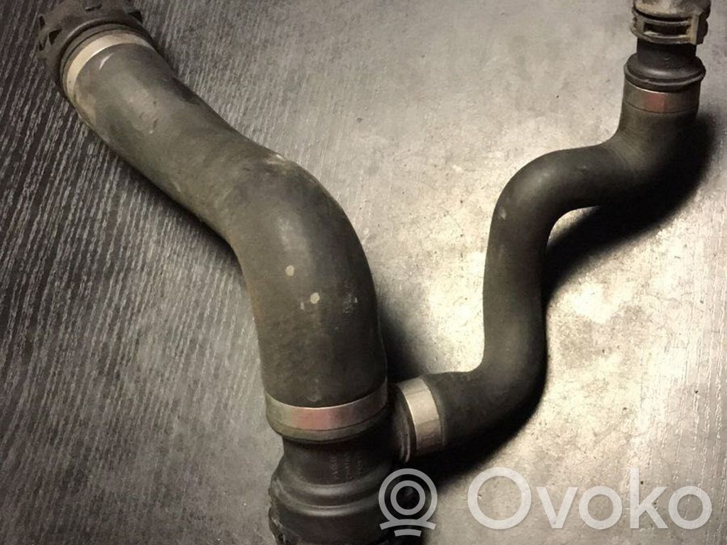 BMW 5 E60 E61 Engine coolant pipe/hose 