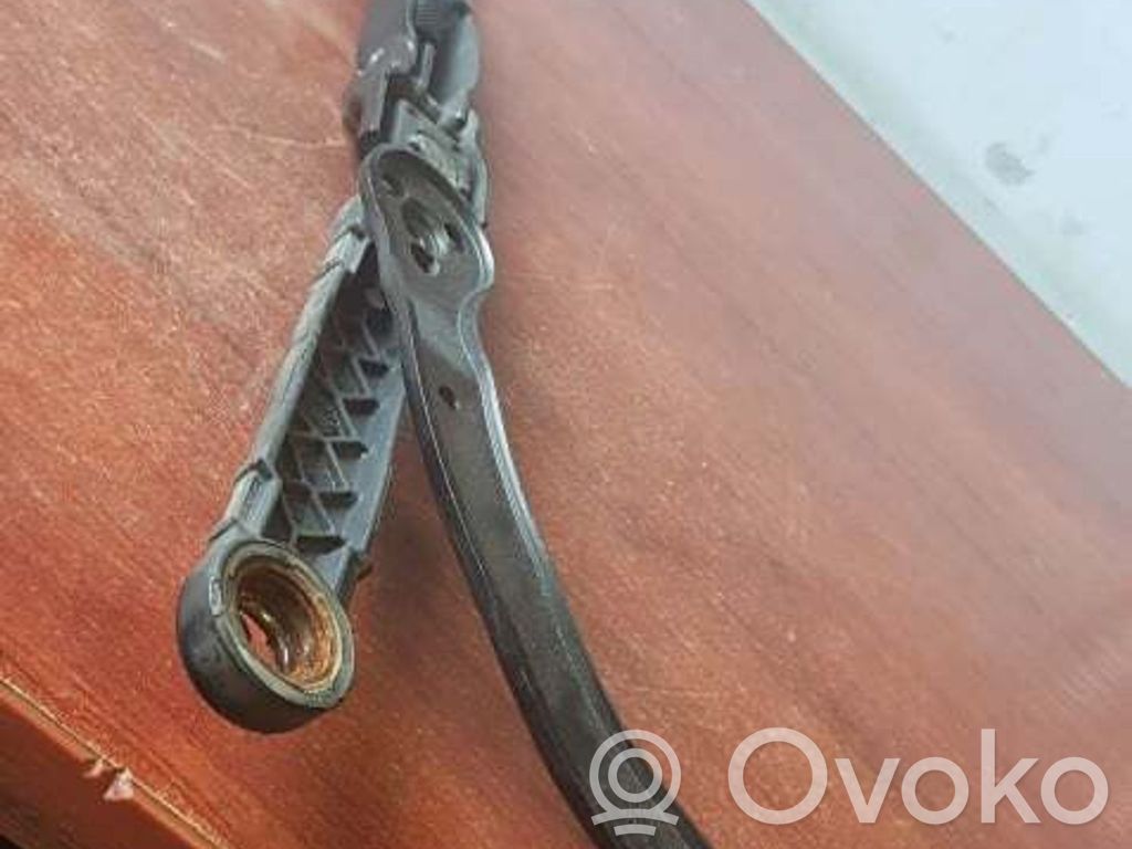 BMW 6 E63 E64 Front wiper blade arm 