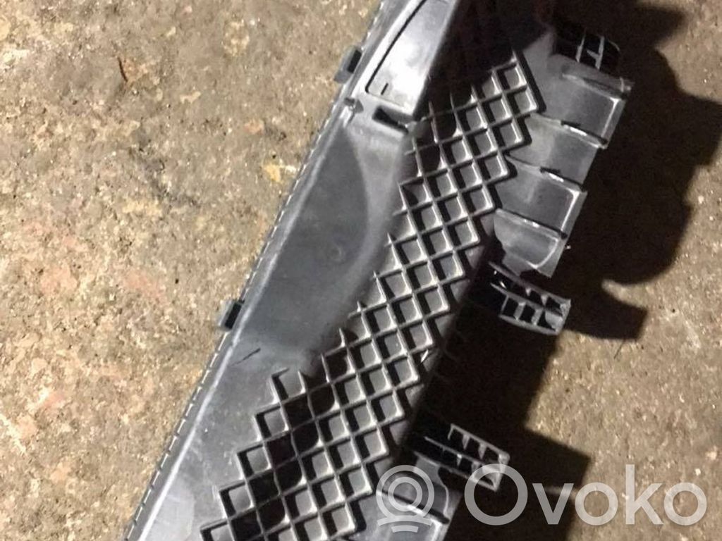 BMW X3 E83 Air filter box 