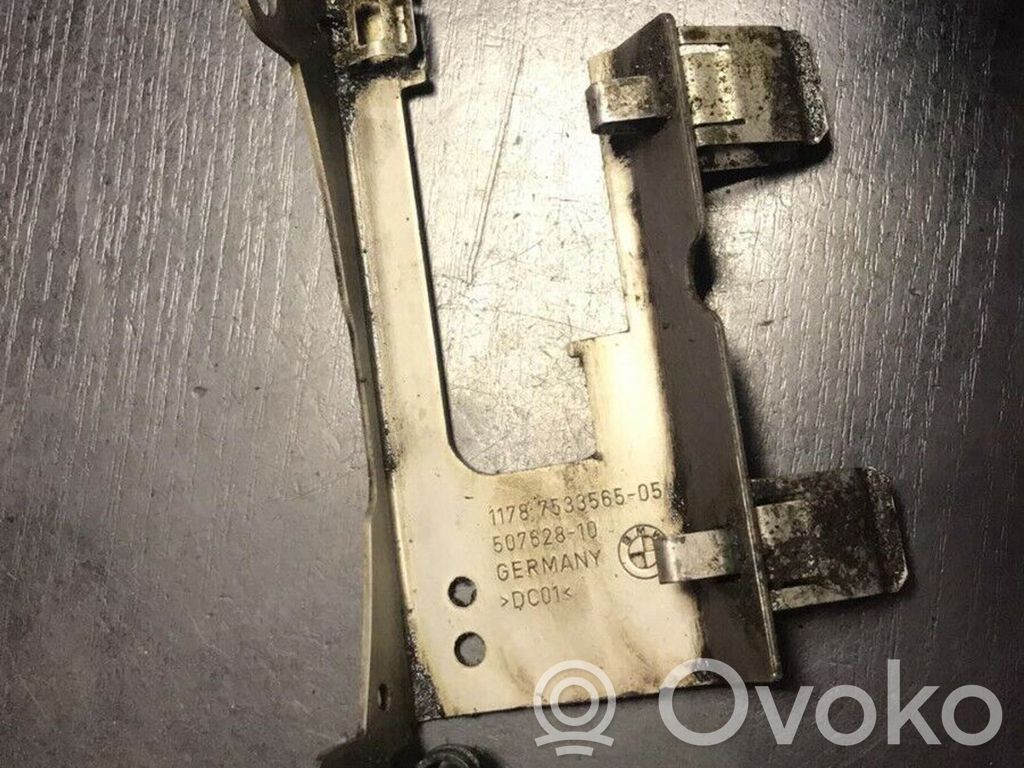 BMW 5 E60 E61 Sonstiges Einzelteil Motorraum 