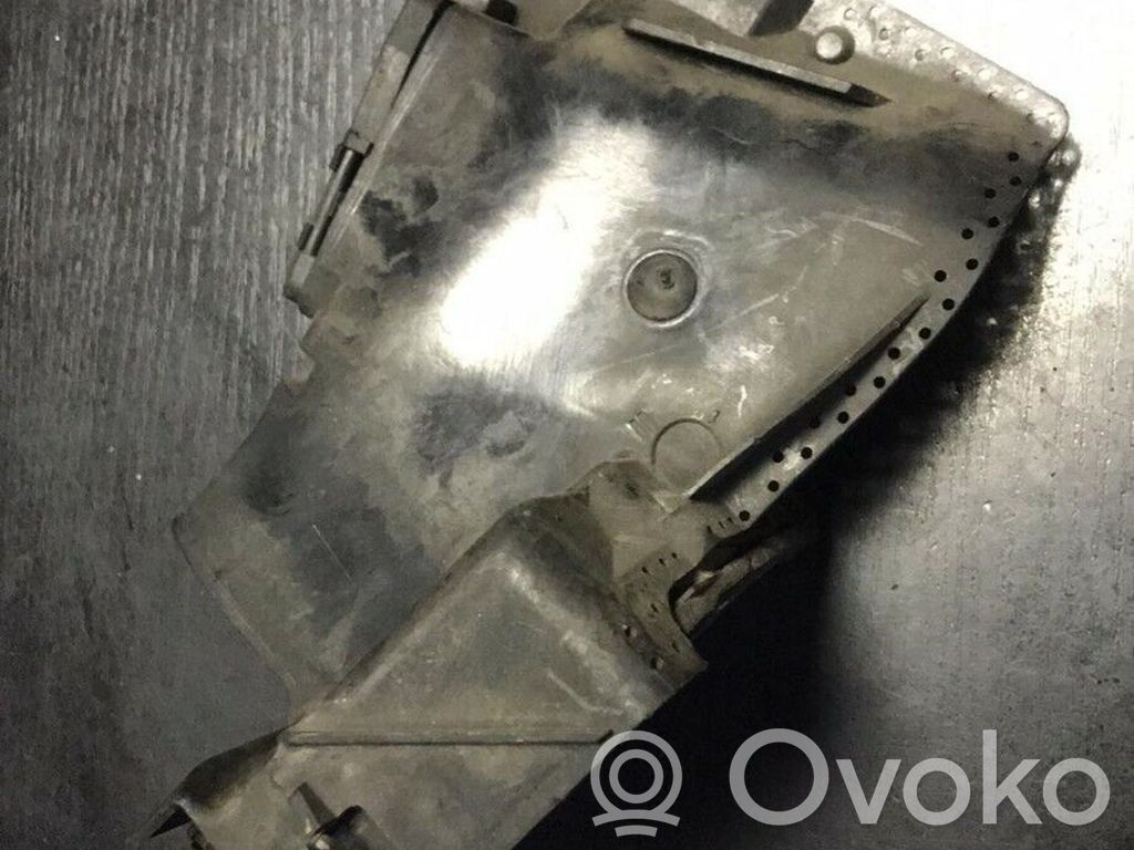 BMW 5 E39 Priekšpusē slēdzene 