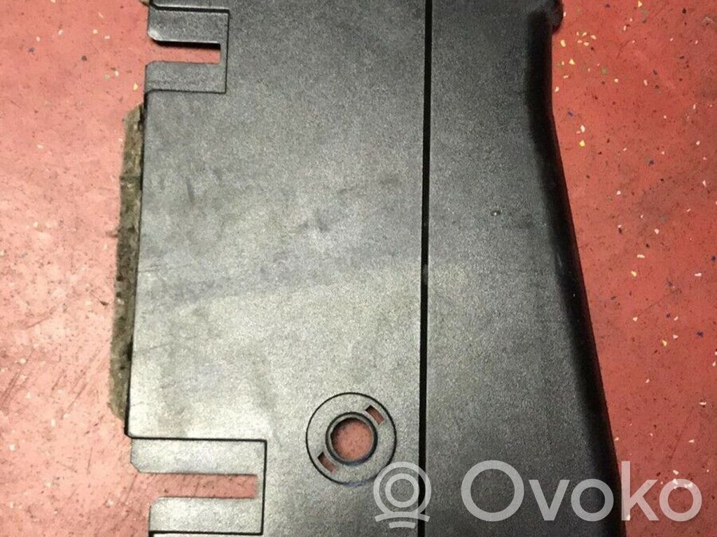 BMW 5 E39 Foot area side trim 