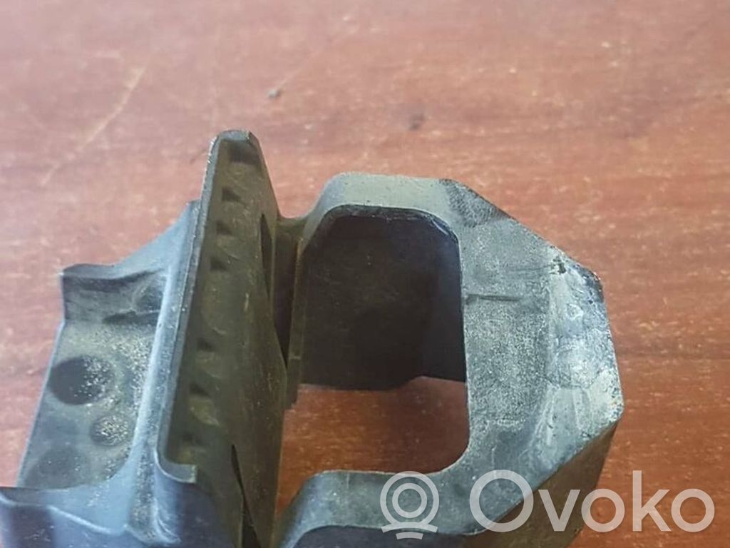 BMW 3 E92 E93 Radiator mount bracket 