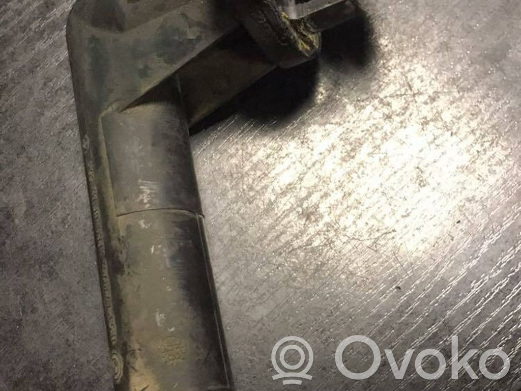 BMW 5 E34 Termostaatin kotelo 