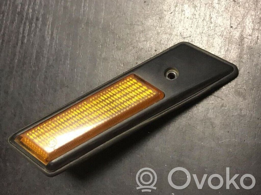 BMW 5 E34 Front fender indicator light 