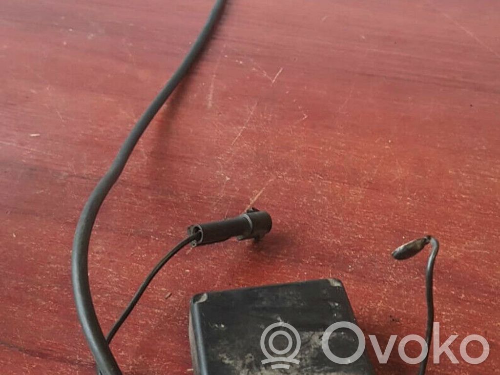 BMW 5 E34 Antenos stiprintuvas 