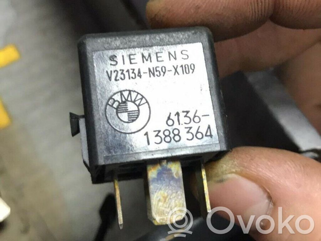 BMW 5 E34 Otros relés 