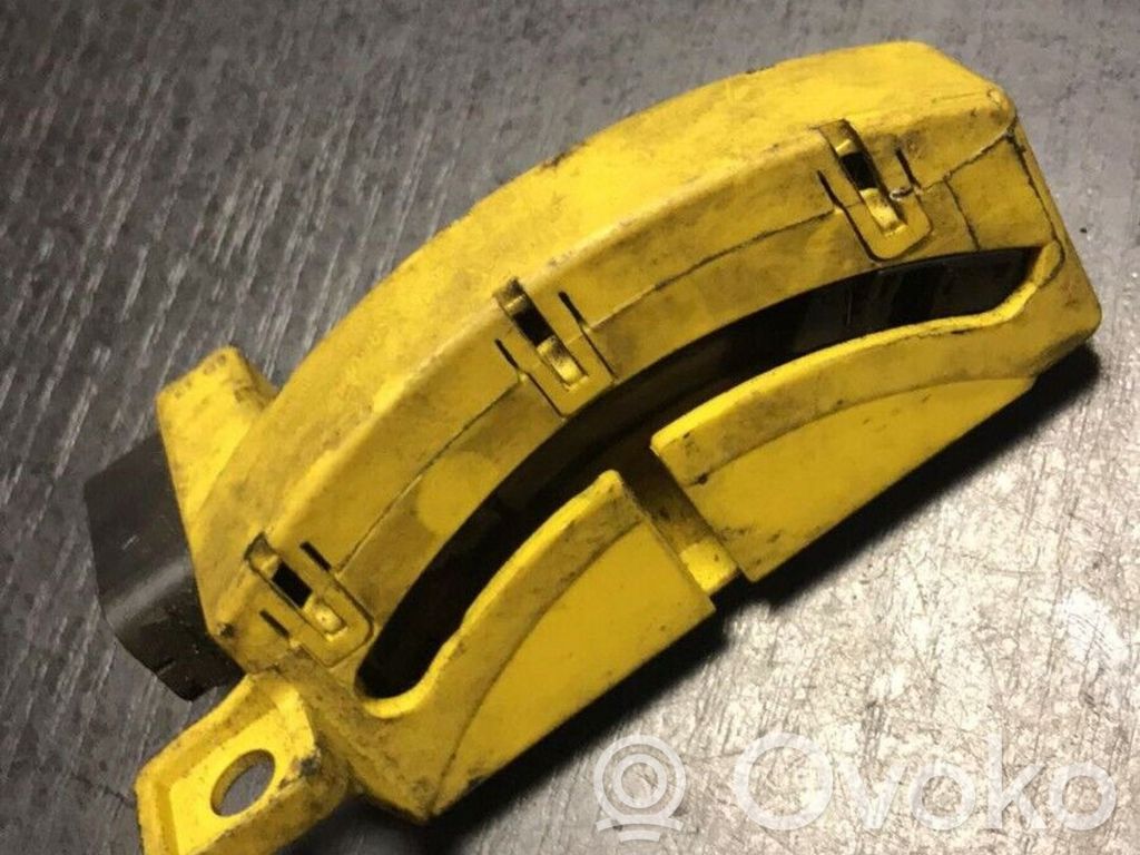 Gear selector   1219152