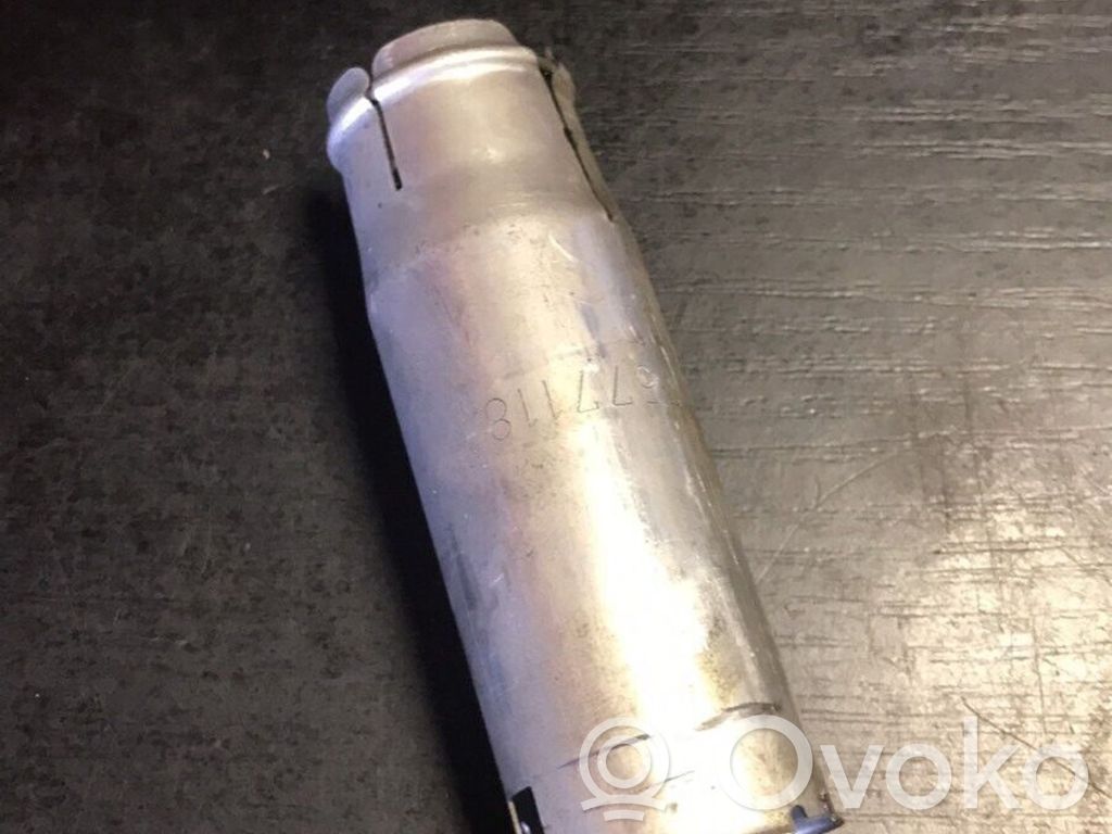 BMW 3 E90 E91 Kita variklio skyriaus detalė 