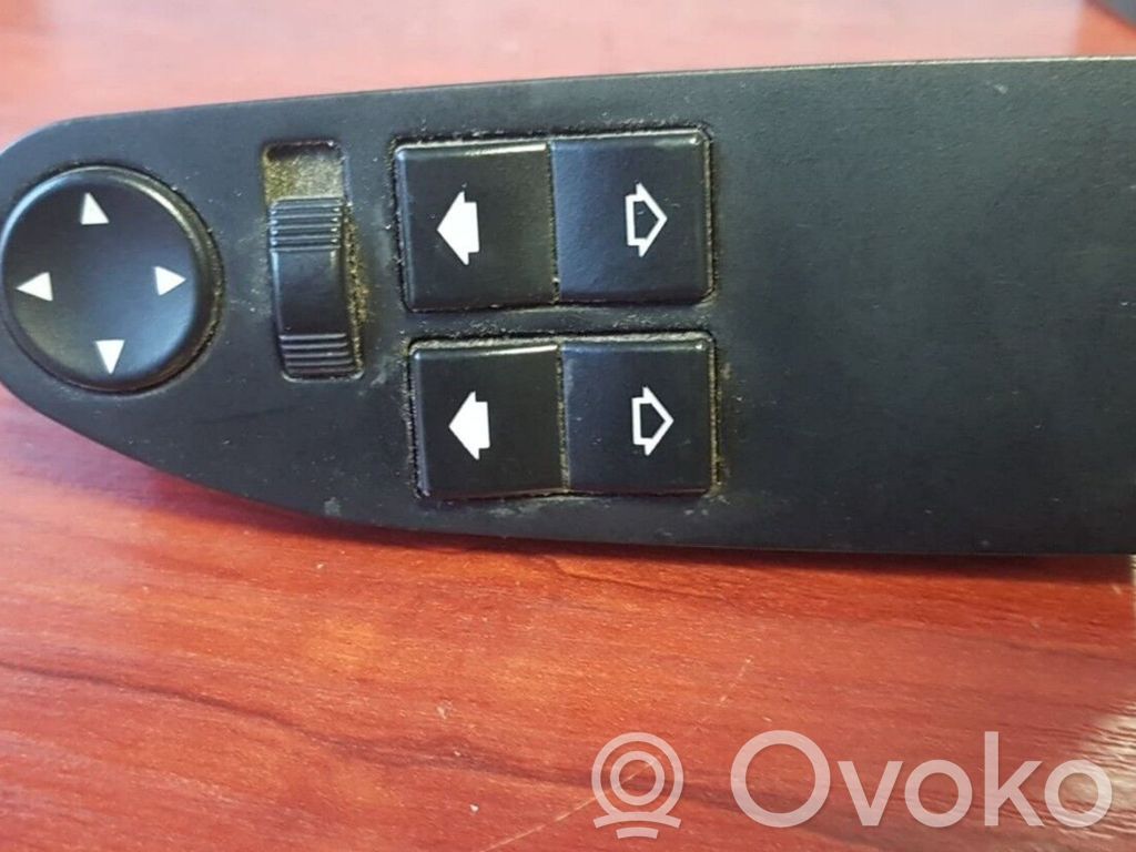 BMW 5 E39 Electric window control switch 