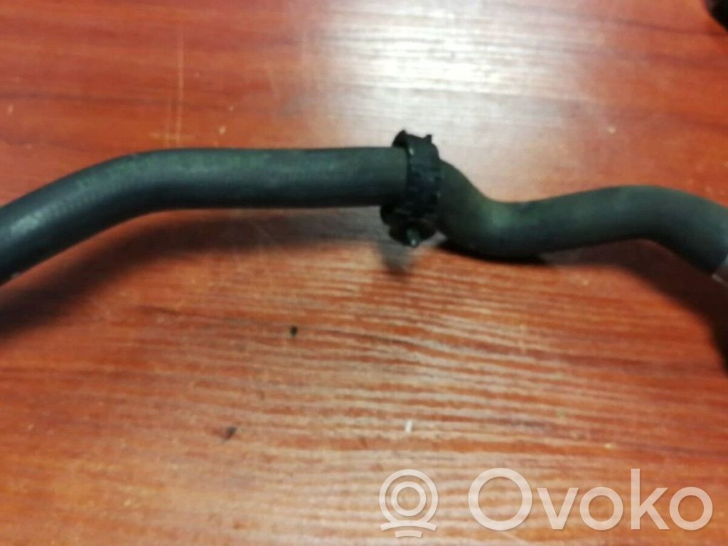 BMW 1 E81 E87 Engine coolant pipe/hose 