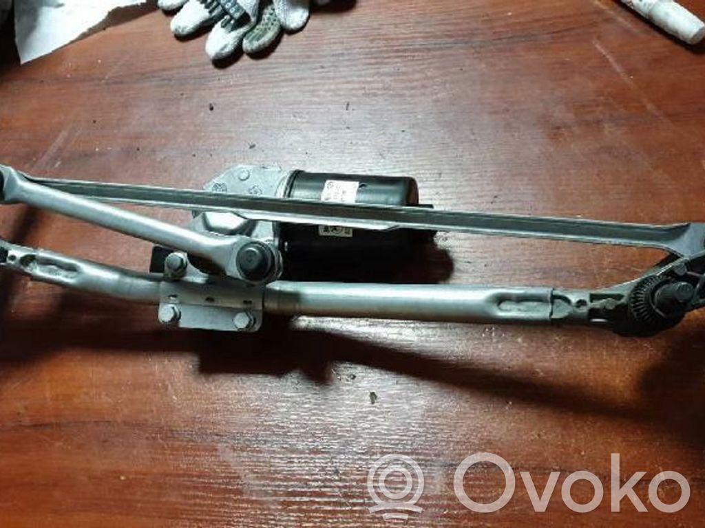 BMW 3 E90 E91 Front wiper linkage and motor 