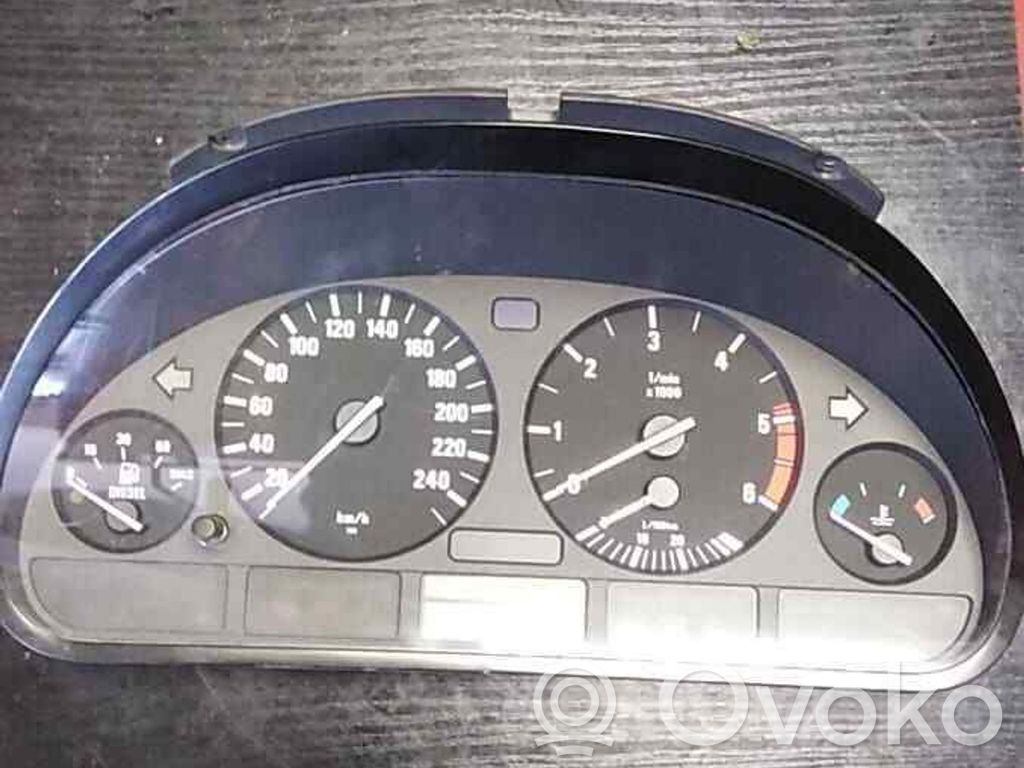 BMW 5 E39 Speedometer (instrument cluster) 