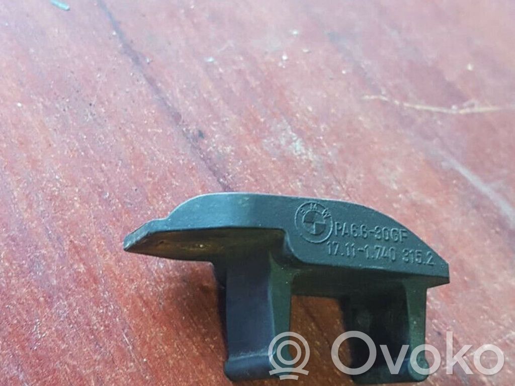 BMW 5 E39 Radiator mount bracket 