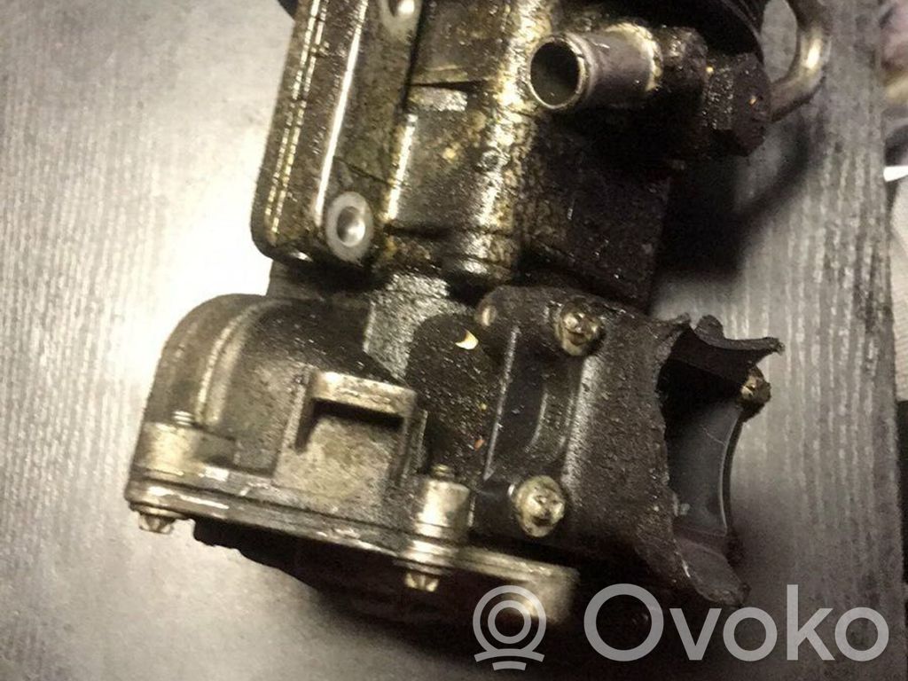 BMW 3 E90 E91 Power steering pump 