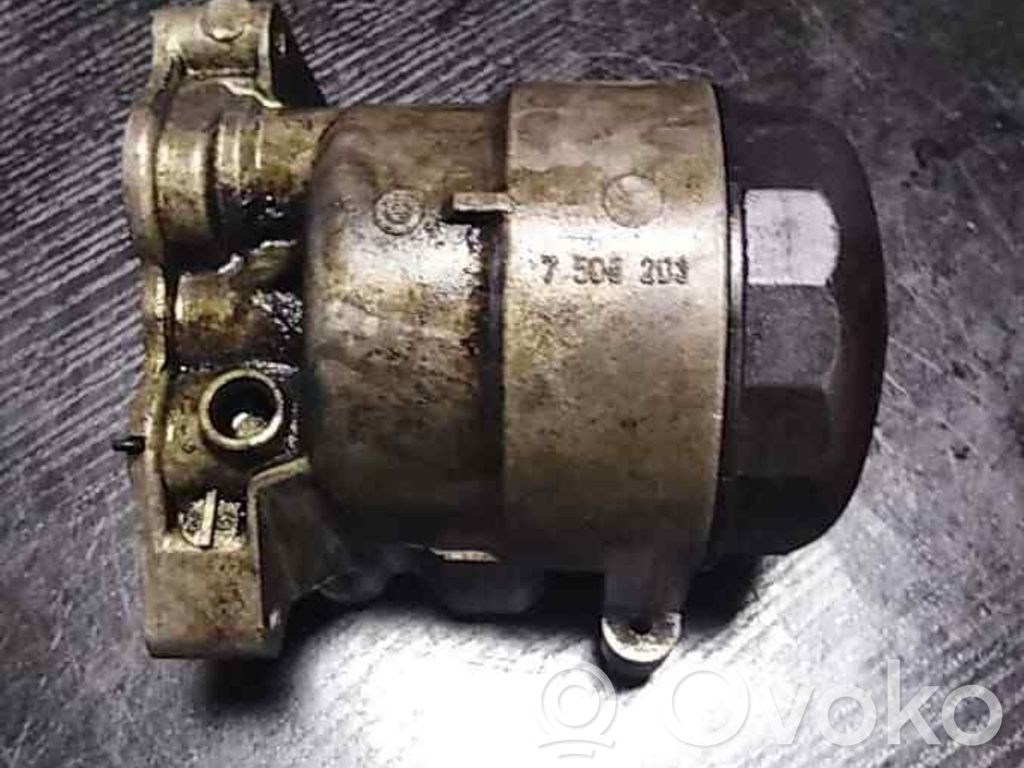 BMW 3 E46 Oil filter mounting bracket 
