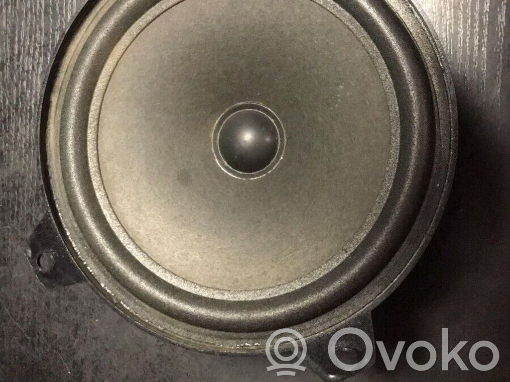 BMW 3 E46 Front door speaker 