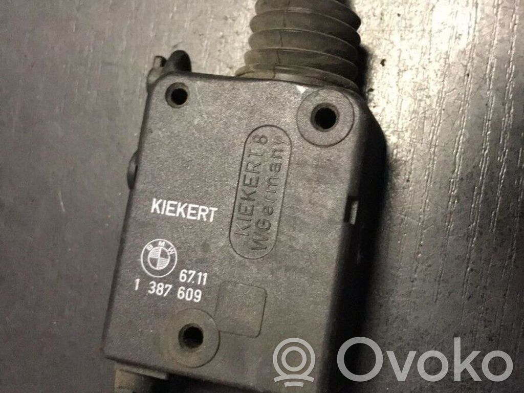 BMW 3 E36 Motor de bloqueo de puertas 