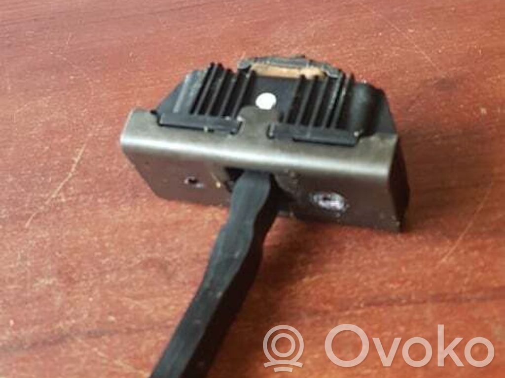 BMW 1 E82 E88 Front door check strap stopper 