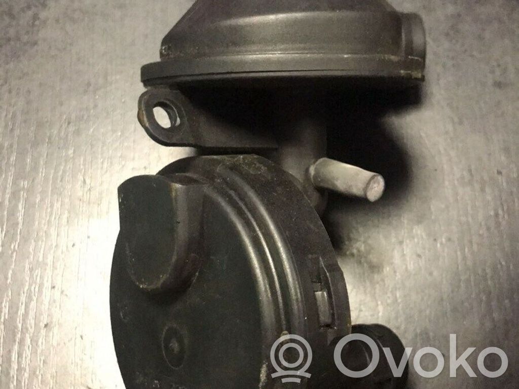 BMW 5 E60 E61 Eļļas nogulsnētava (separators) 