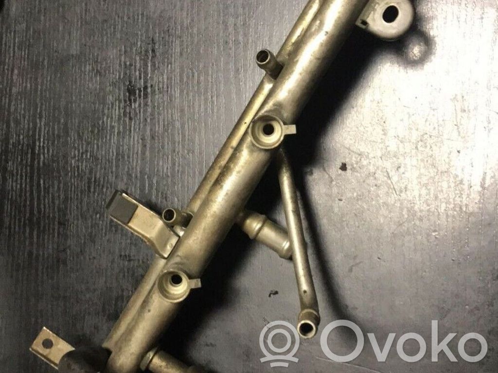 BMW 3 E46 Fuel main line pipe 