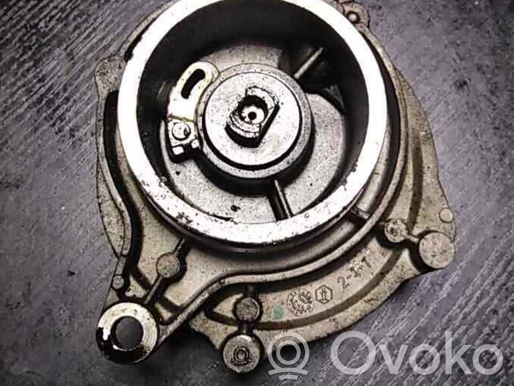 BMW 3 E46 Vacuum pump 