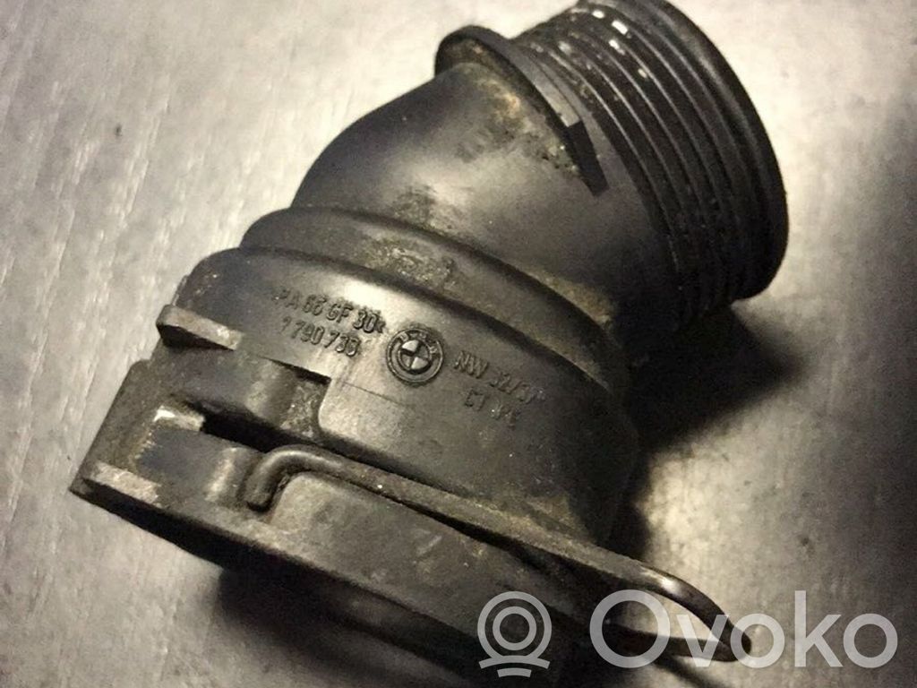 BMW 3 E46 Engine coolant pipe/hose 