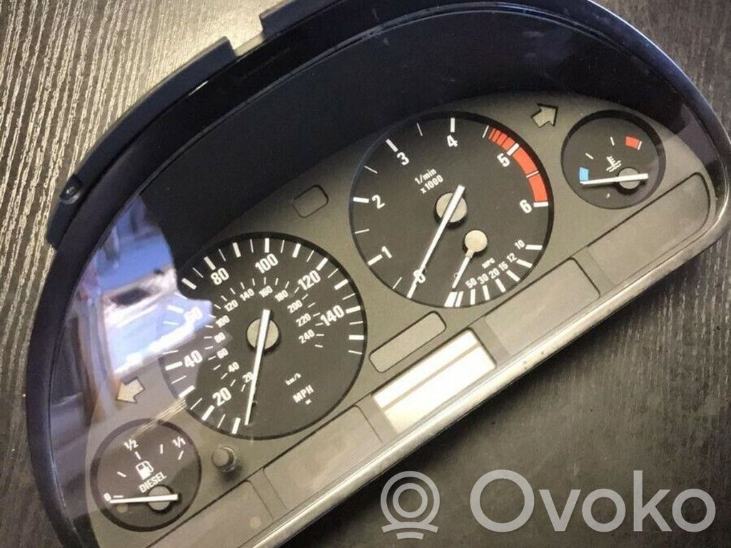 BMW 5 E39 Speedometer (instrument cluster) 