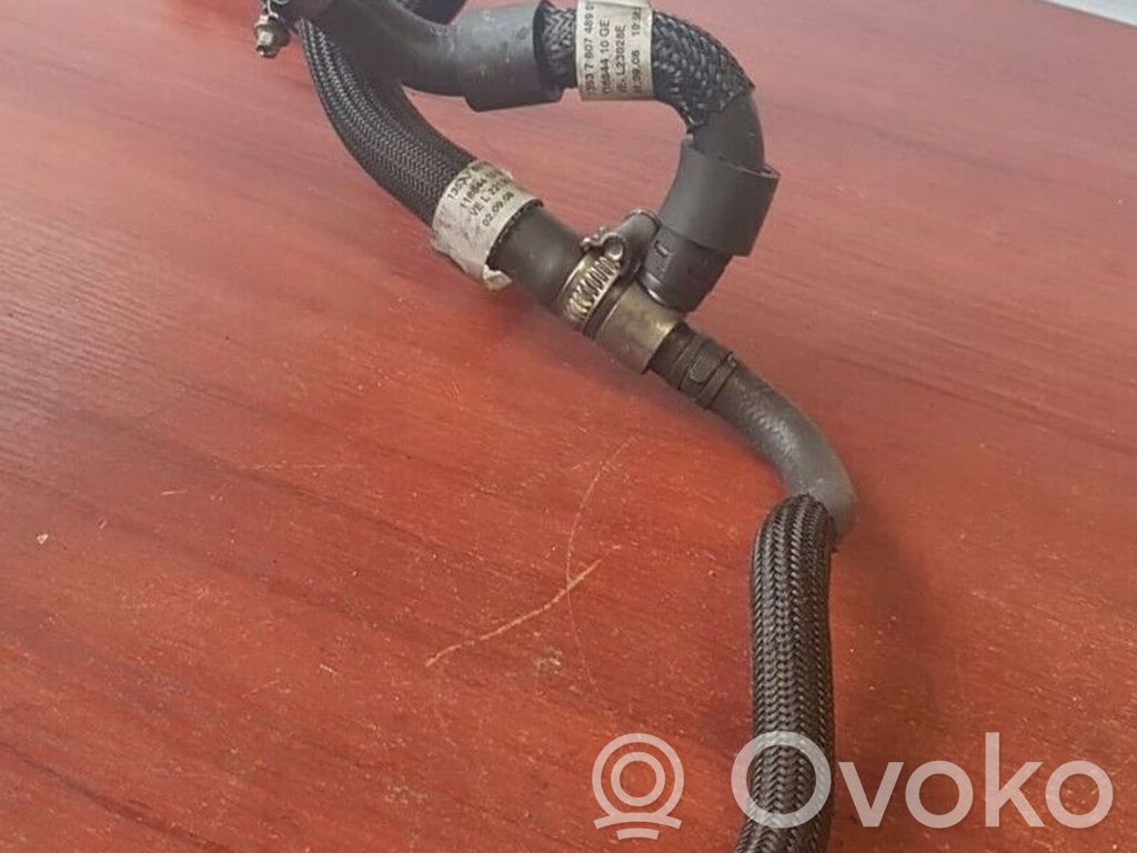 Fuel line pipe   7807488