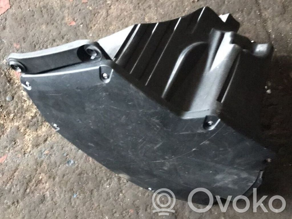 BMW 3 E92 E93 Air filter box 