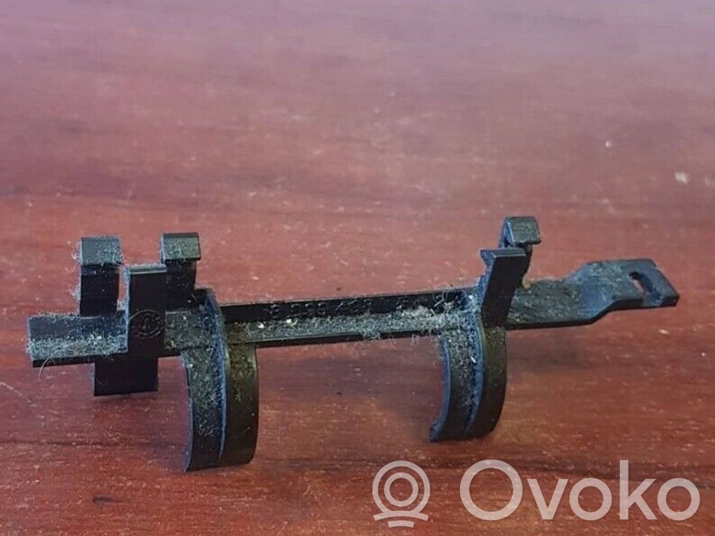 BMW 3 E46 Kita salono detalė 