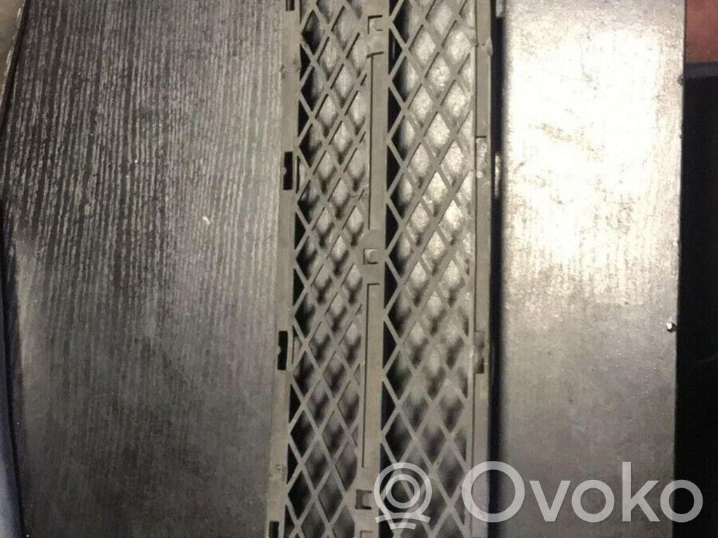 BMW 3 E90 E91 Front bumper lower grill 