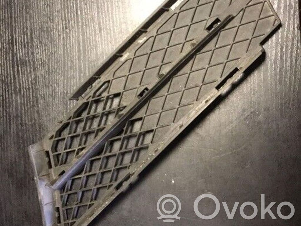BMW 3 E90 E91 Front bumper lower grill 