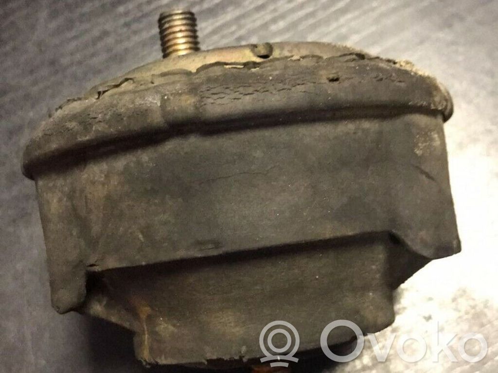 BMW 3 E46 Engine mount bracket 