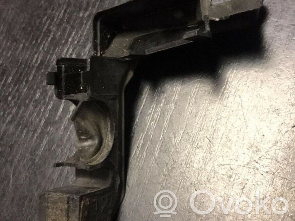 BMW 3 E90 E91 Engine compartment rubber 